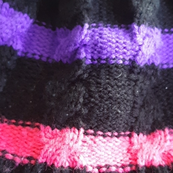 Bula Beanie - Picture 4 of 5